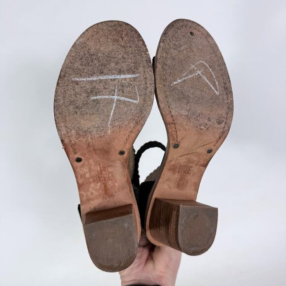 Frye Brielle Scallop Sandal Women's 6 Black Suede Back-Zip Open Toe Block Heel - Picture 8 of 10